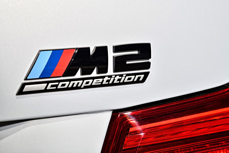 Логотип BMW M2 Competition (F87) 2018 года  (WW) (фото 151 из 160)